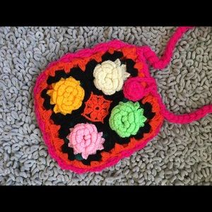 Crocheted crossbody bag (pet box)